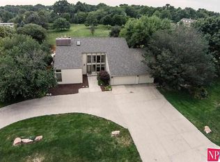 20775 Rawhide Rd, Elkhorn, NE 68022