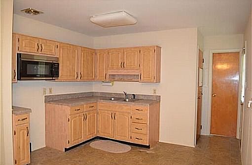 5th image of 1325 Greenfield Dr