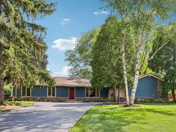 17675 Wexford COURT, Brookfield, WI 53045