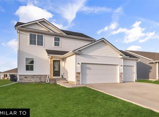 1470 Cedar St, Waukee, IA 50263
