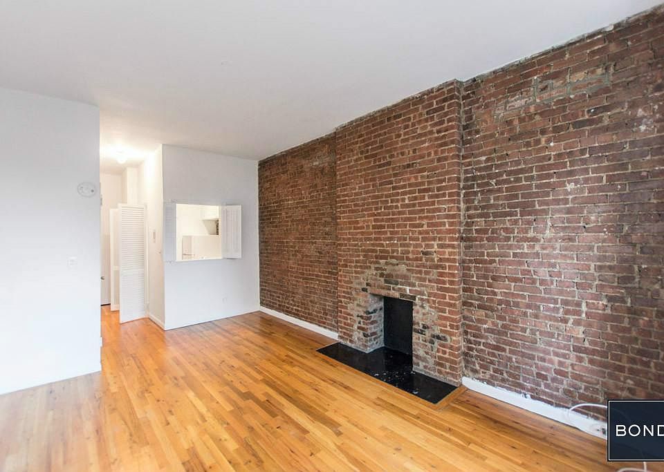 2nd image of 348 E 87th St APT 4B