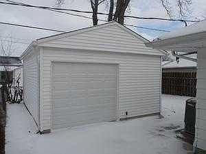 detached garage