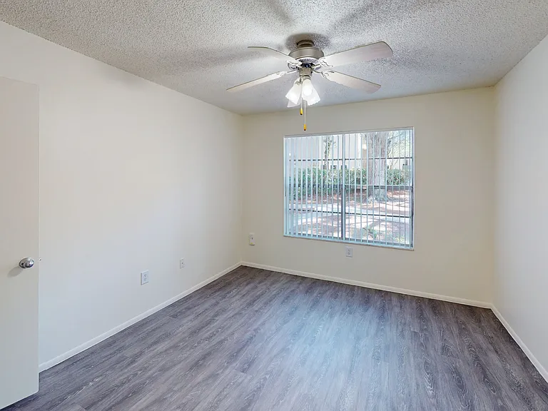 Lakewood Place — Photo 46