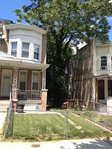 814 E 41st St, Baltimore, MD, 21218