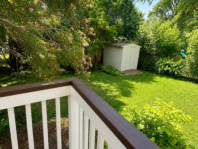 2124 Marion St — Photo 21