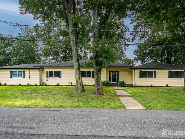 120 Codington Ave, Somerset, NJ 08873
