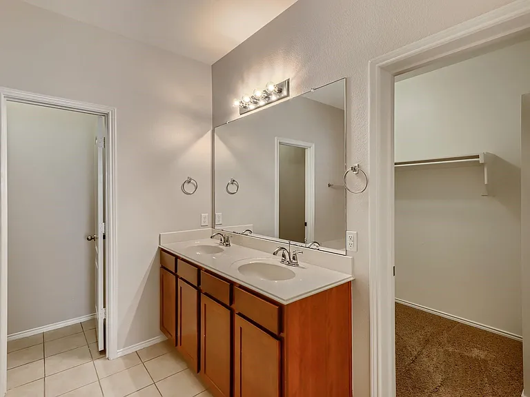 1270 Lasso Dr — Photo 12