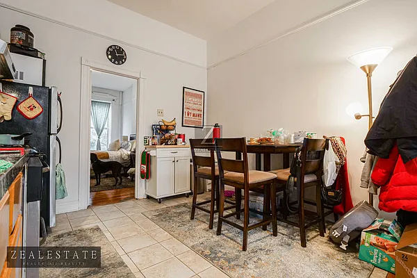 Rented by ZealEstate Group Inc | media 6