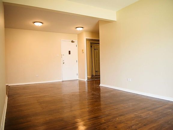 4th image of 8880 Golf Rd APT 1E