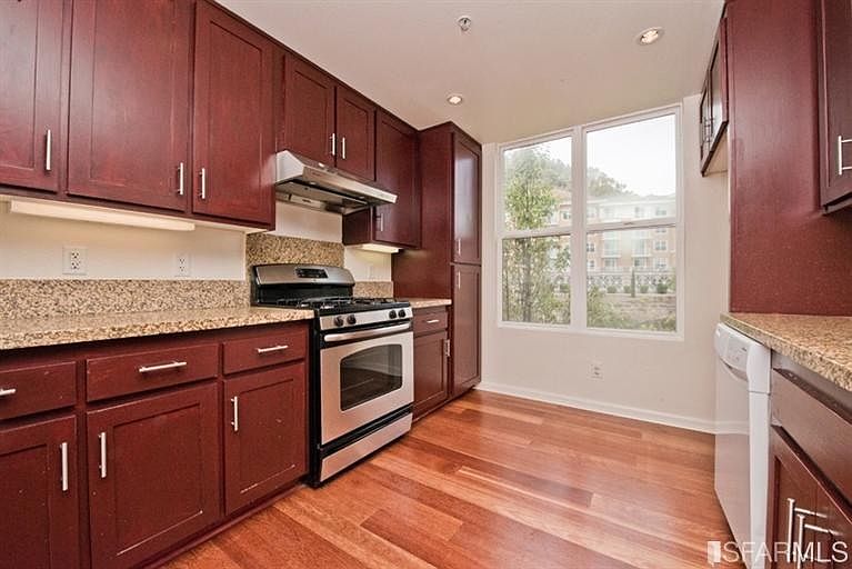 1st image of 301 Crescent Ct APT 3302