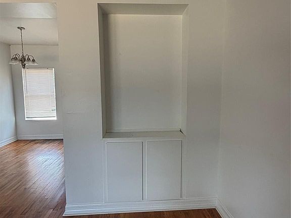 4th image of 413 W Hamilton St