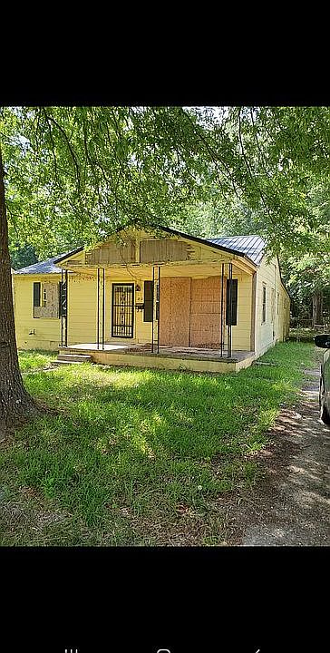 2nd image of 2112 Thomas Ave