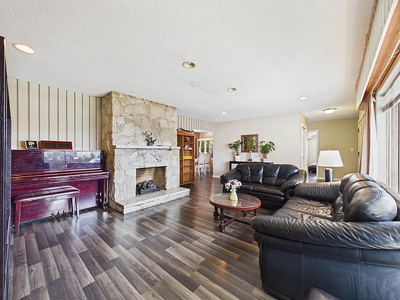 4th image of 11760 Sealord Rd