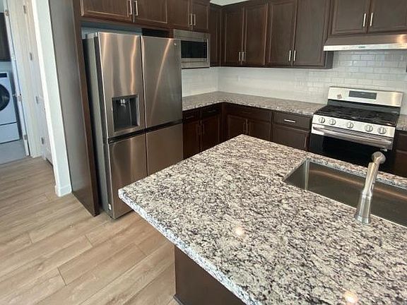 Homesite 899 Kitchen