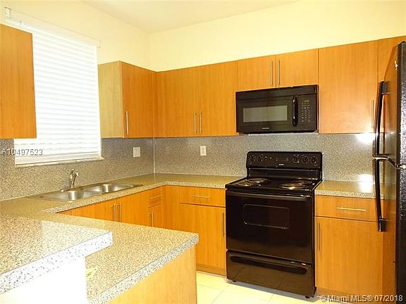 5th image of 1441 SE 24 Dr