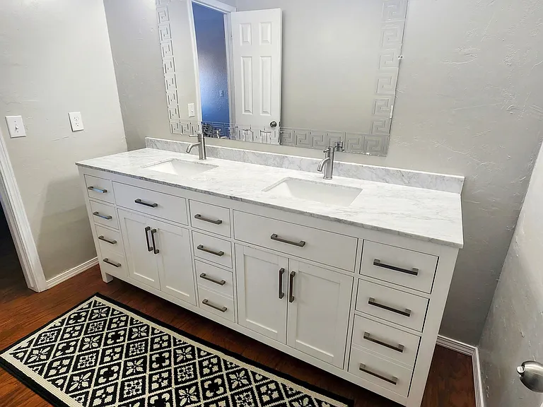 4716 Hemlock Cir — Photo 16