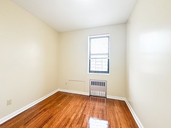 3rd image of 51-25 Van Kleeck St #4L