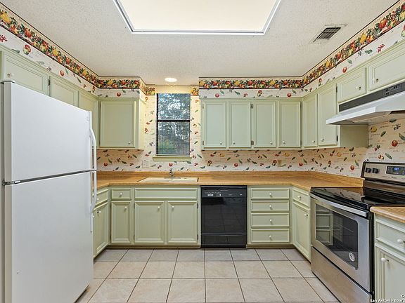3rd image of 14346 BROOK HOLLOW BLVD