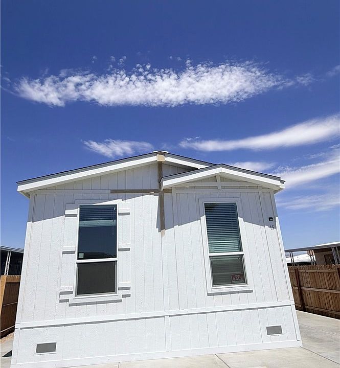 1st image of 64625 Pierson Blvd Space D15