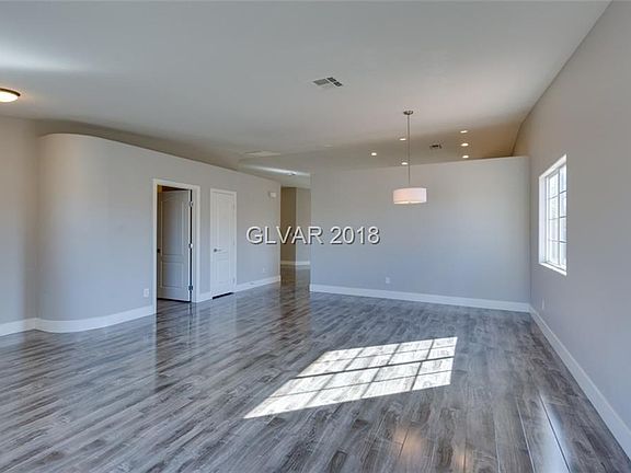 5th image of 5218 Willowdale Ct