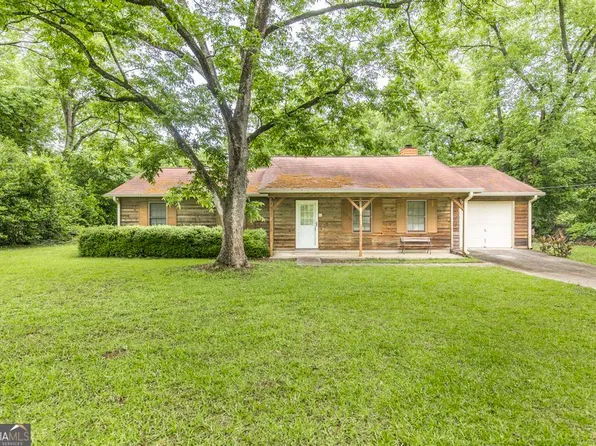 1602 Knoxville St, Fort Valley, GA 31030