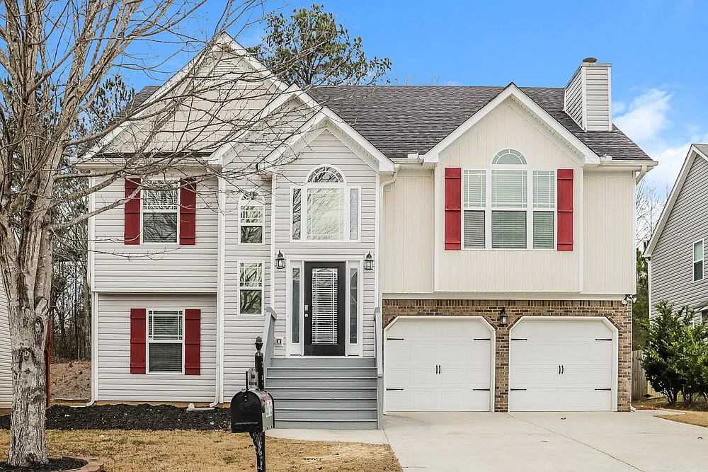 5 bed, 3.0 bath, 2545 sqft, $2,675 — Photo 1