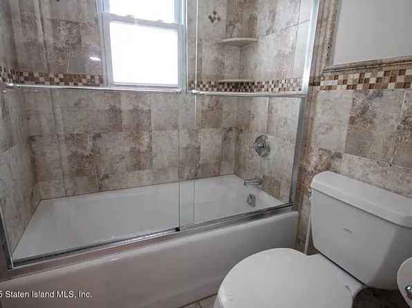 90 Levit Avenue image 11 of 36