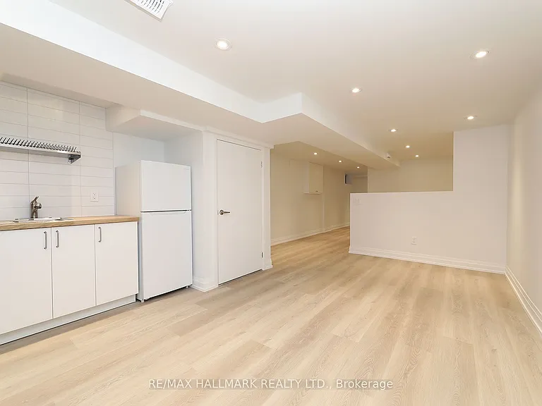 38 Halton St — Photo 5