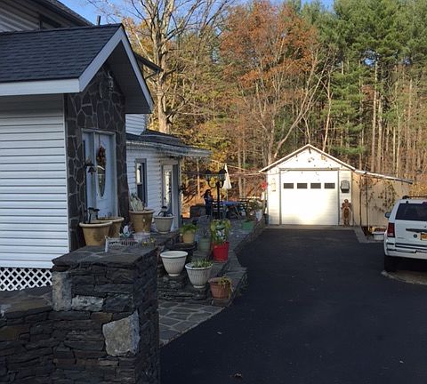 4th image of 674 Route 212