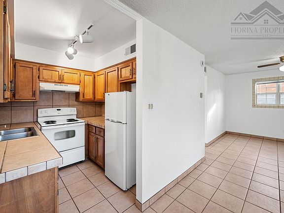 2nd image of 2383 Camino Capitan APT 3