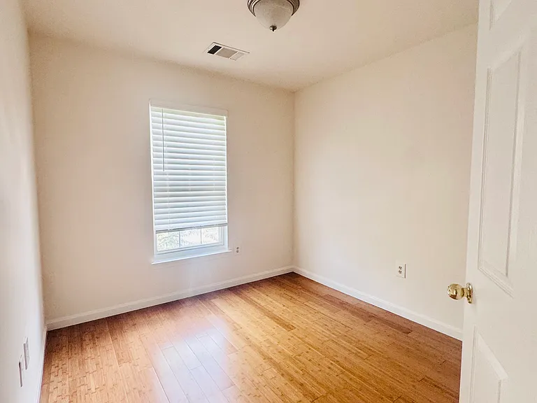 5944 Raina Dr — Photo 7
