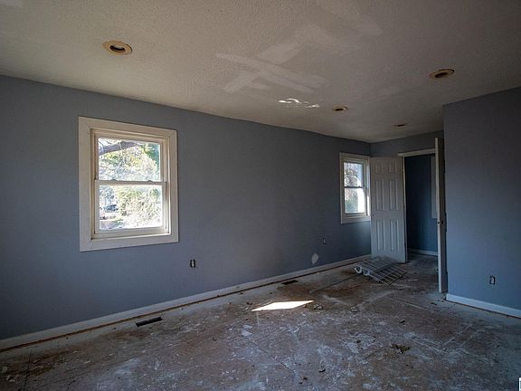 5th image of 519 Argyle Pl
