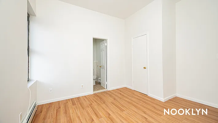 Rented by Nooklyn NYC LLC | media 7