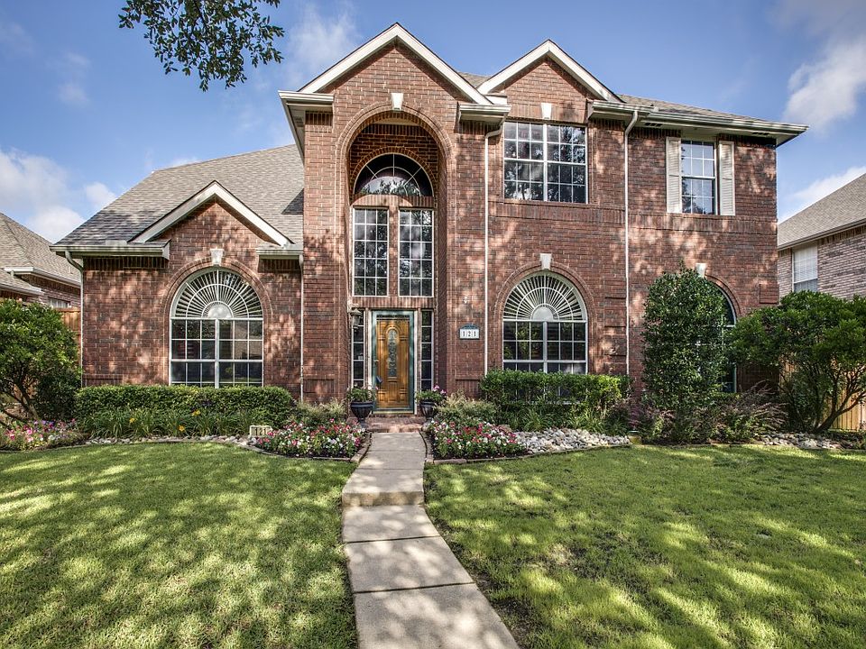 1st image of 121 Branchwood Trl