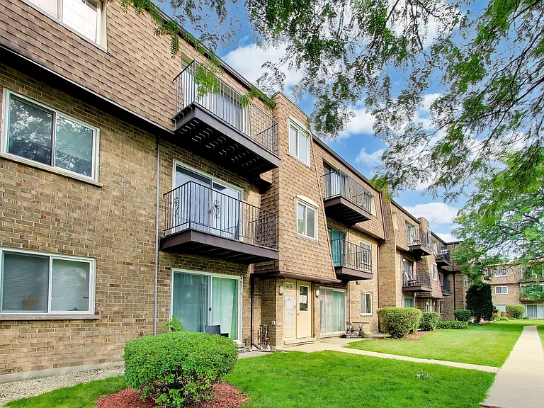9479 Bay Colony Dr #2S — Photo 22