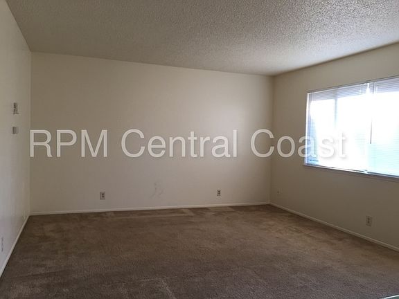 5th image of 220 Park Ave