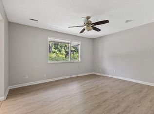 4350 Hunters Club Dr, Raleigh, NC 27606