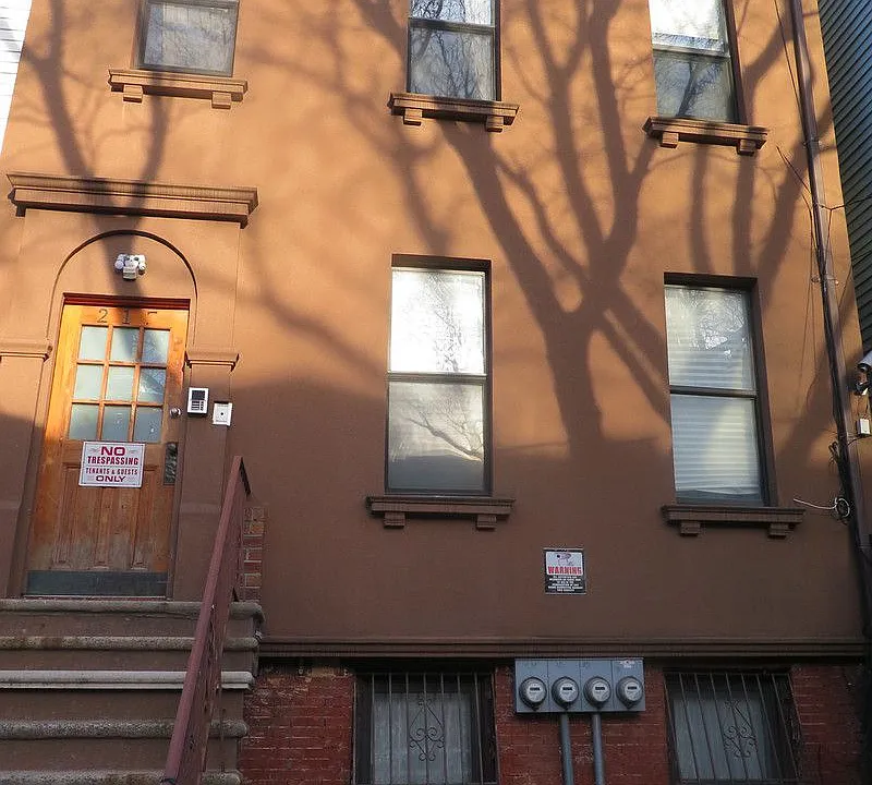 217 Spencer St #2L