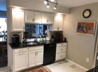9 Heritage Dr #F, Chatham, NJ 07928