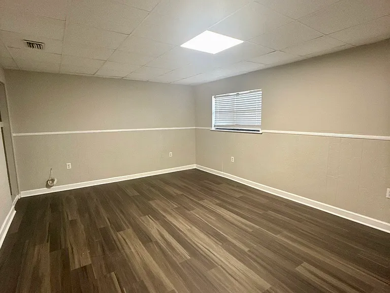1719 Wofford Ave — Photo 11
