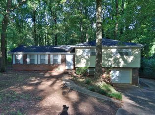 5603 Crestview Dr, Acworth, GA 30102