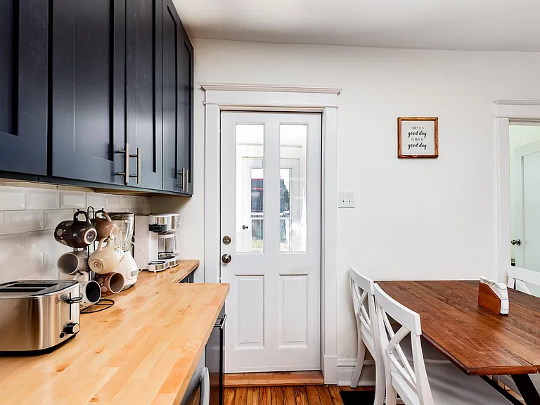 6026 Scanlan Ave — Photo 19