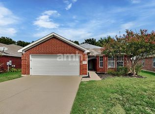 2545 Big Spring Dr, Fort Worth, TX 76120