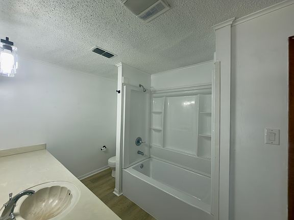 3rd image of 1603 E Main St