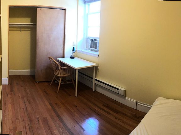 3rd image of 432 S 44th St #2