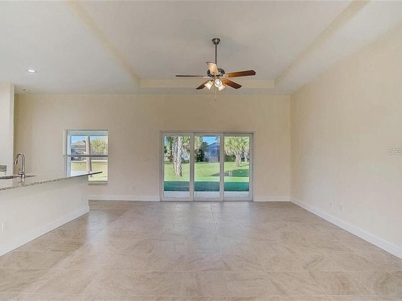 2nd image of 121 Broadmoor Ln