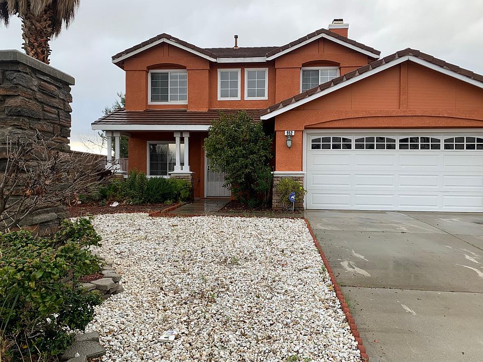 1st image of 952 Whispering Wood Ln