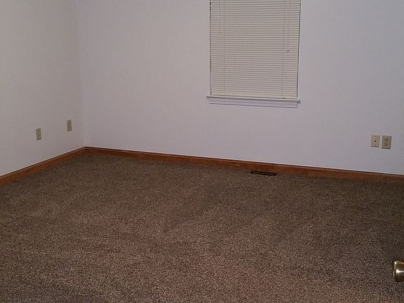 4th image of 2620-622 W Main St