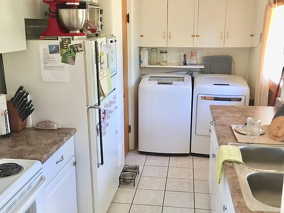 5th image of 1625 Hermosa Pl