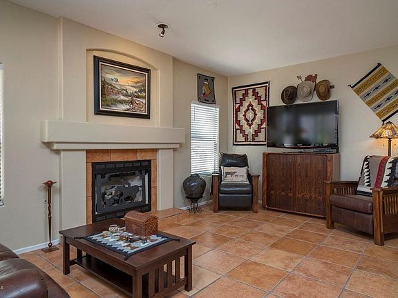 3rd image of 10810 E Limberbush Pl